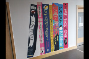 Hackbridge Primary, Book ends